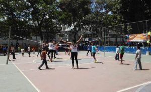 Corpovex ofrece clínica deportiva de voleibol a niños del Distrito Capital