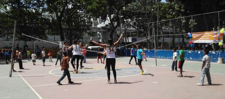 Corpovex ofrece clínica deportiva de voleibol a niños del Distrito Capital