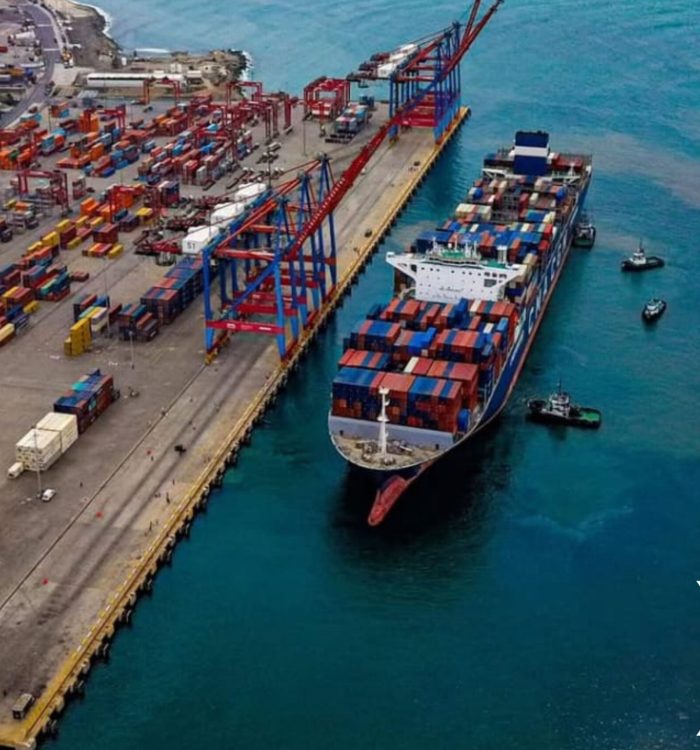 ¡Hito histórico! Buque CMA CGM Bali arriba al puerto de La Guaira